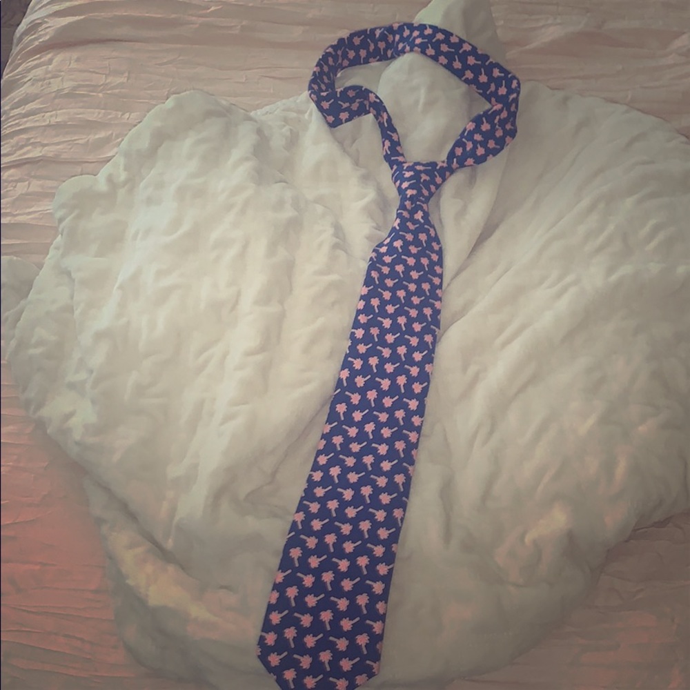 Vineyard vines men’s tie never worn
